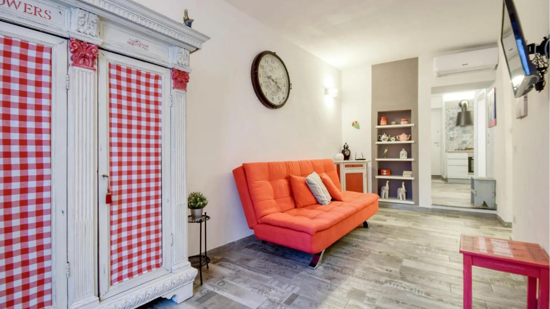 Lovely Apartment In Sori With Kitchen